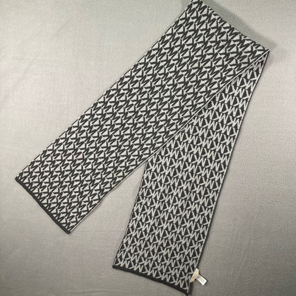 Michael Kors MK Logo Scarf Black‎ White Monogram Knit Winter Scarf